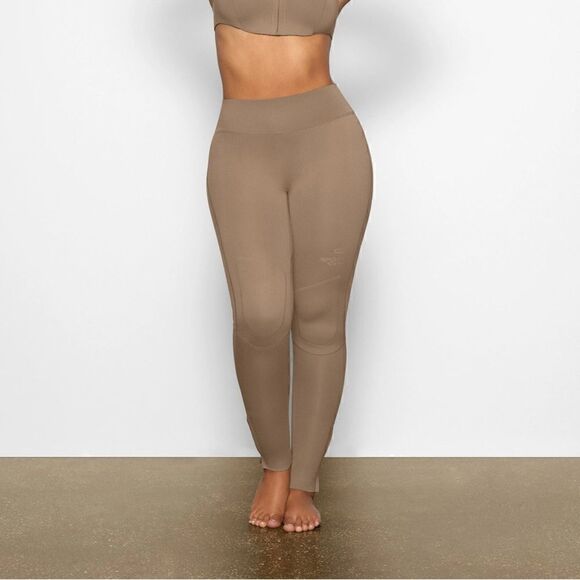 SKIMS NWT SPORT SWIM LONG PANT | DESERT L - Picture 2 of 7